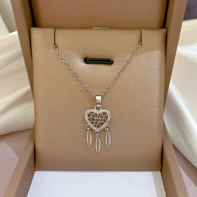 Herz- und Blätteranhänger mit Zirkonia in Gold und Silber